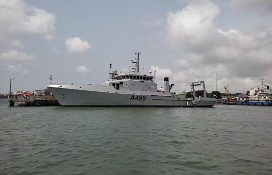 Le NNS Lana dans le port de Lagos (Nigeria)